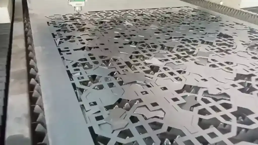 Laser Cutting untuk Industri Otomotif: Presisi dalam Manufaktur