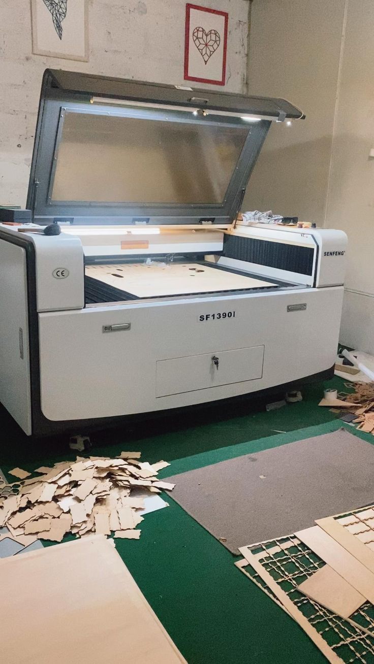 Mesin CO2 Laser CNC